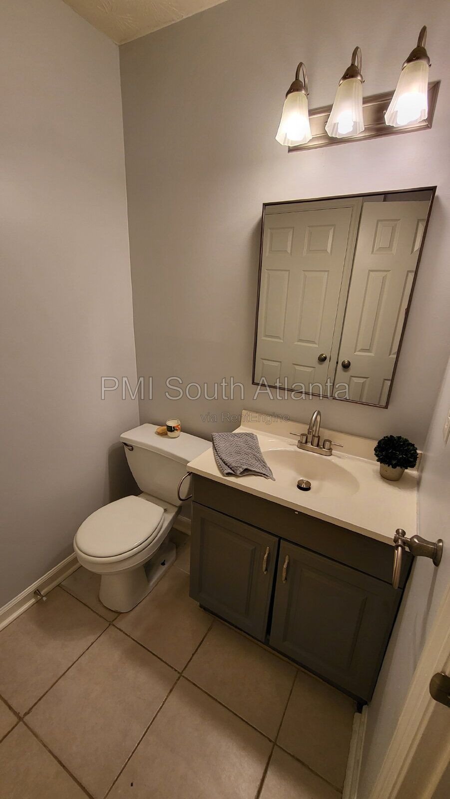 Well-Maintained 2BR/2.5BA End-Unit Townhome in Smyrna – $1,700/mo property image