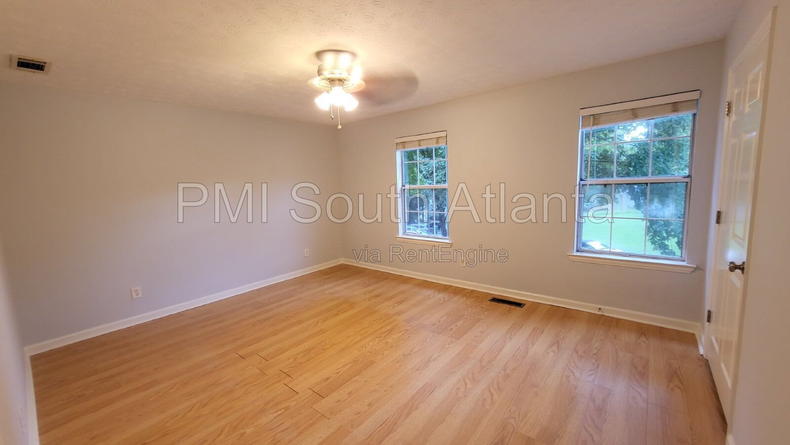 Well-Maintained 2BR/2.5BA End-Unit Townhome in Smyrna – $1,700/mo property image