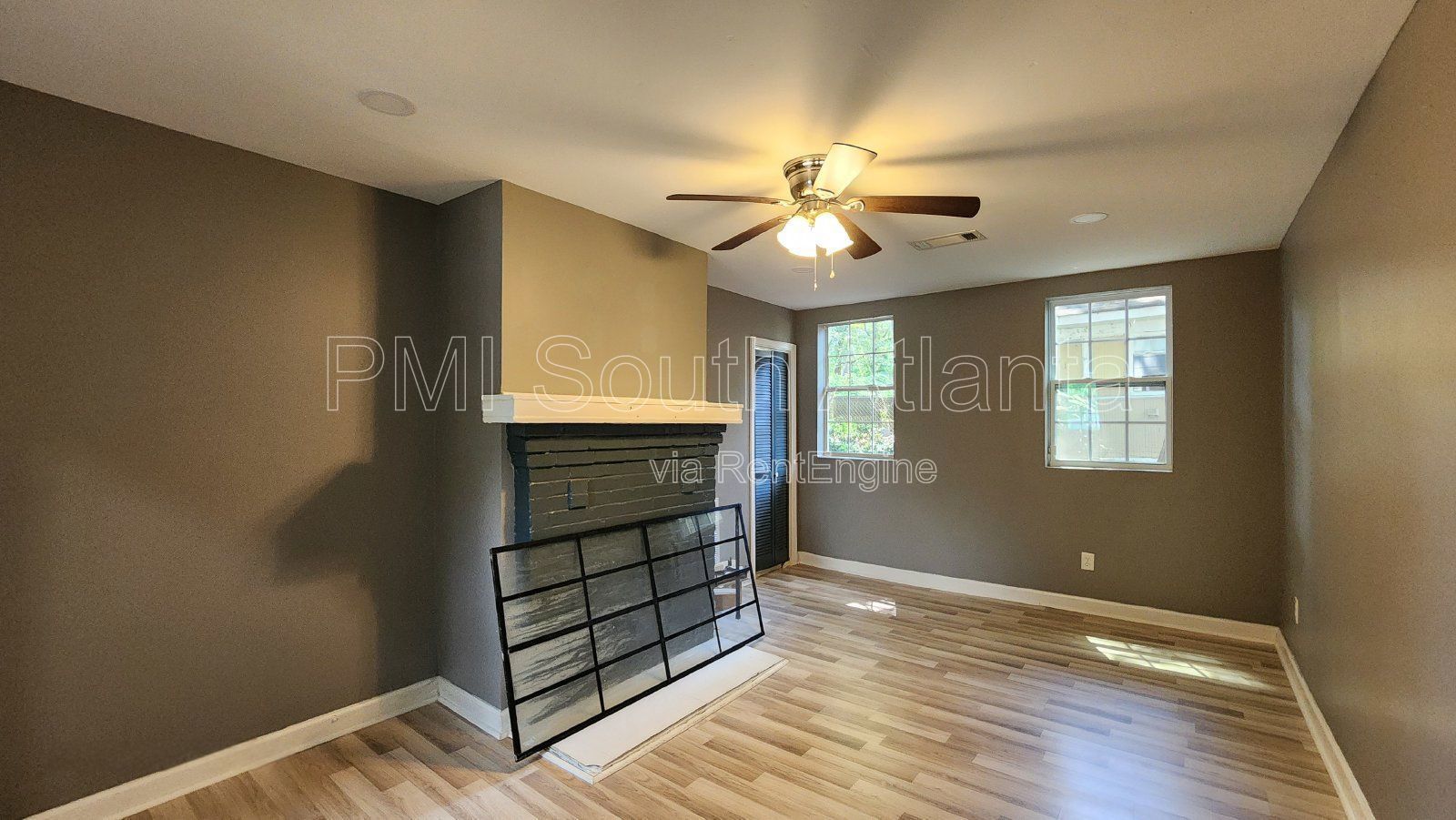 Charming 2-Bedroom Unit at 101 Atlanta Ave SE, Atlanta – Your Perfect Urban Retreat! property image