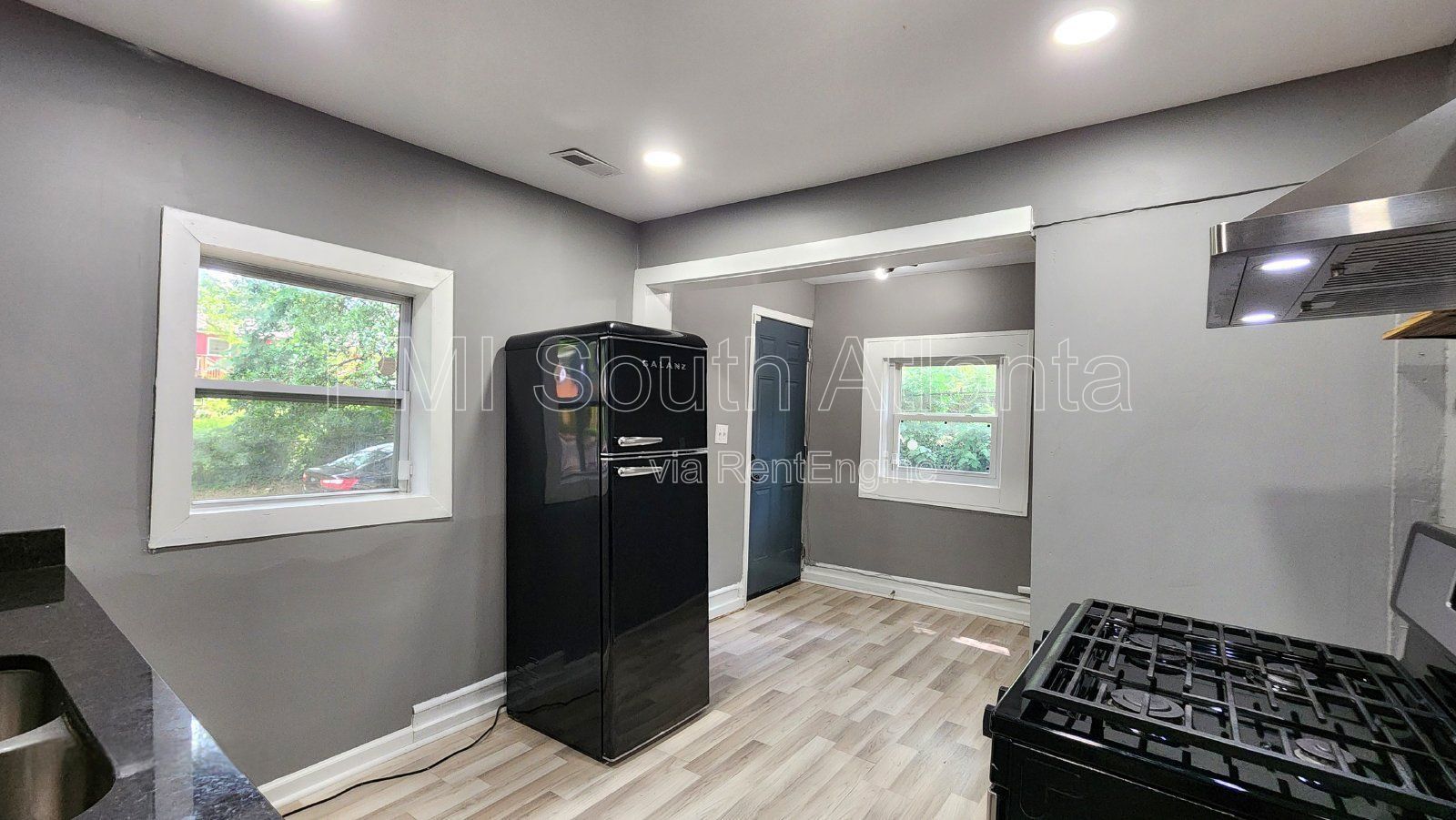 Charming 2-Bedroom Unit at 101 Atlanta Ave SE, Atlanta – Your Perfect Urban Retreat! property image