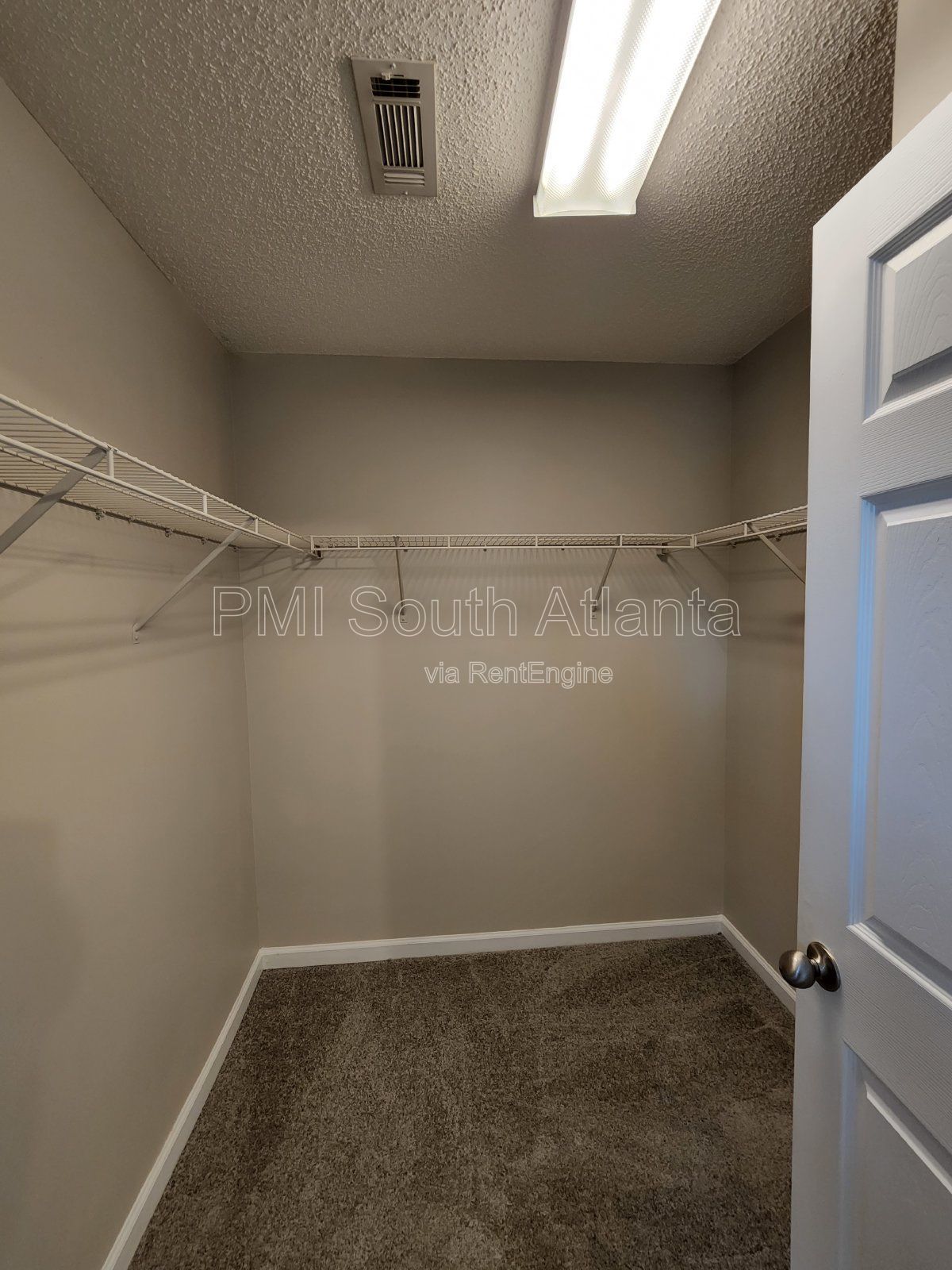 Spacious 2BR/2.5BA Townhome with Bonus Room in Riverdale – $1,350/mo property image