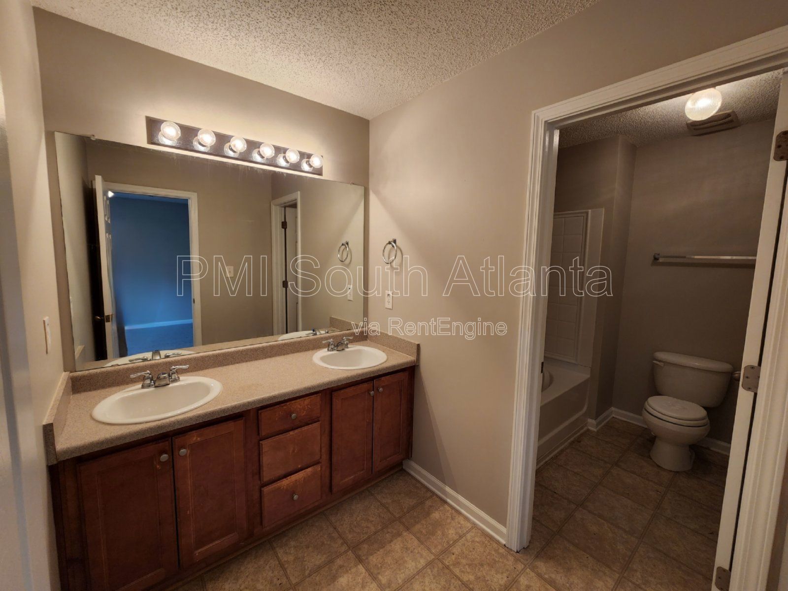 Spacious 2BR/2.5BA Townhome with Bonus Room in Riverdale – $1,350/mo property image