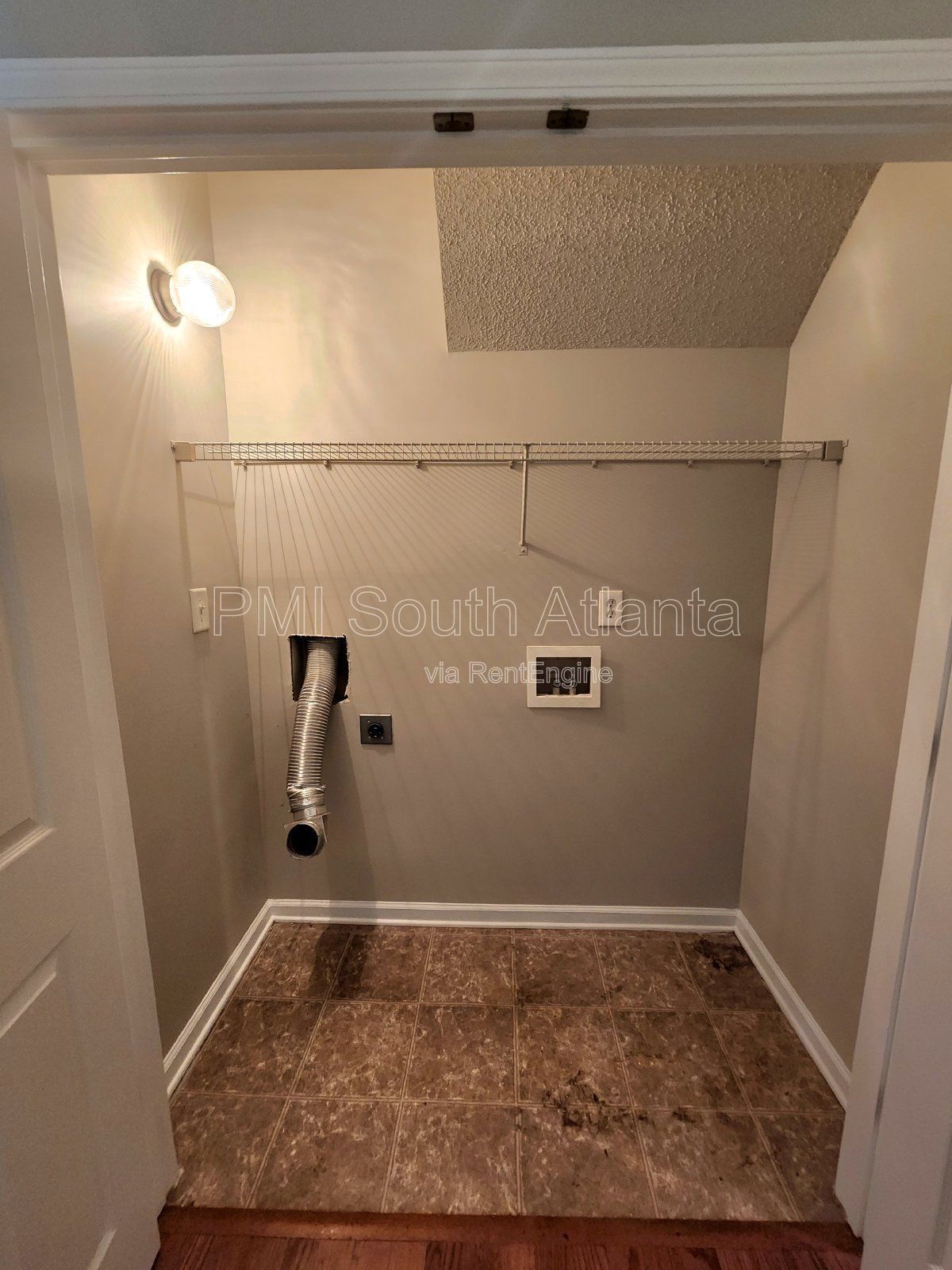 Spacious 2BR/2.5BA Townhome with Bonus Room in Riverdale – $1,350/mo property image