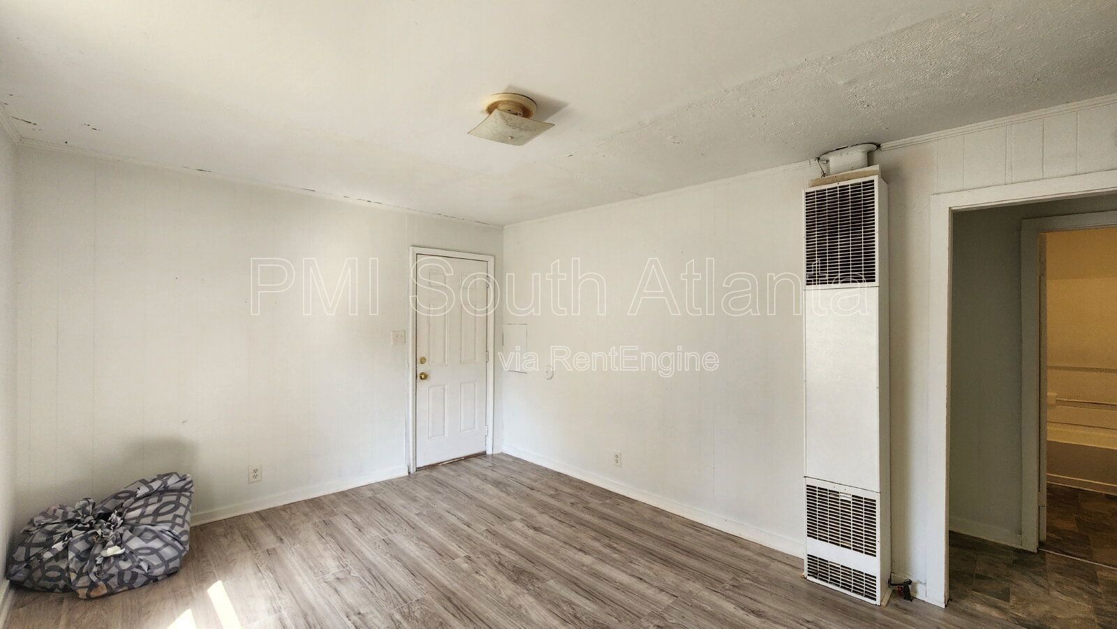 Cozy 2-Bedroom Step-Up Ranch in Griffin – Affordable & Convenient Living! property image