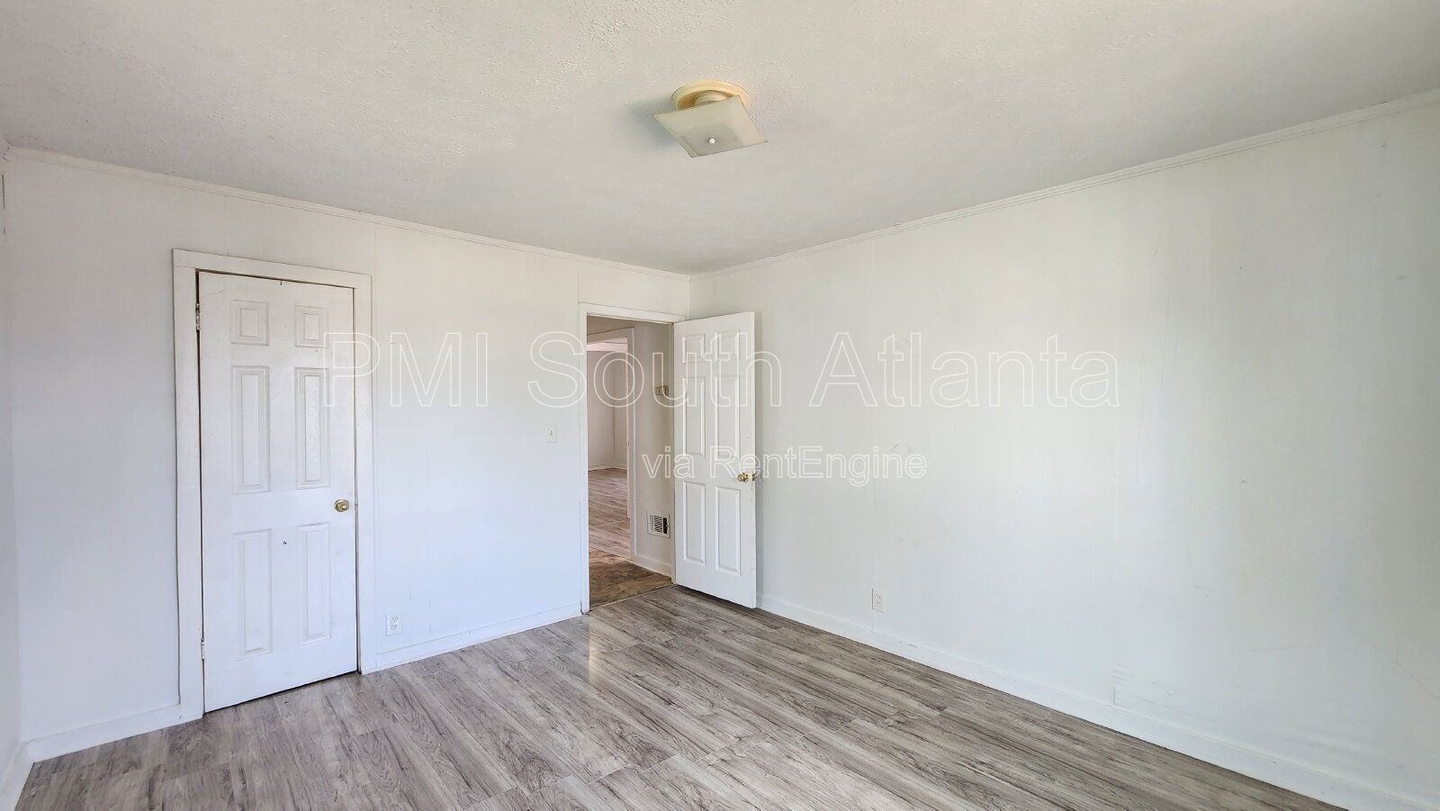 Cozy 2-Bedroom Step-Up Ranch in Griffin – Affordable & Convenient Living! property image