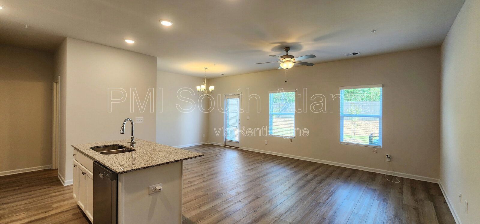 Modern Luxury Townhome – 3BR/2.5BA, Garage, Patio, $2,200/mo – McDonough, GA property image