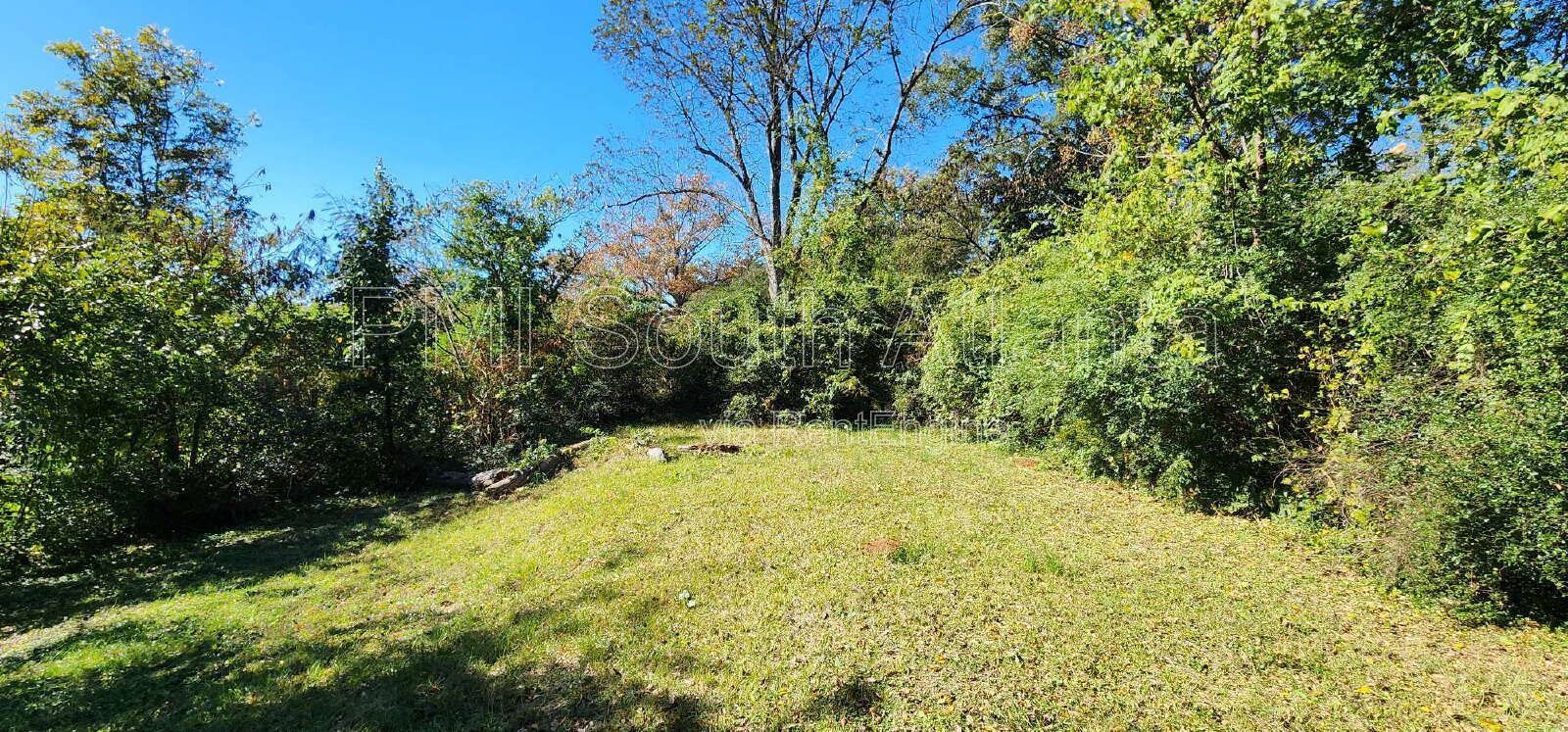 Charming 3-Bed, 1-Bath Ranch with Spacious Deck and Yard property image