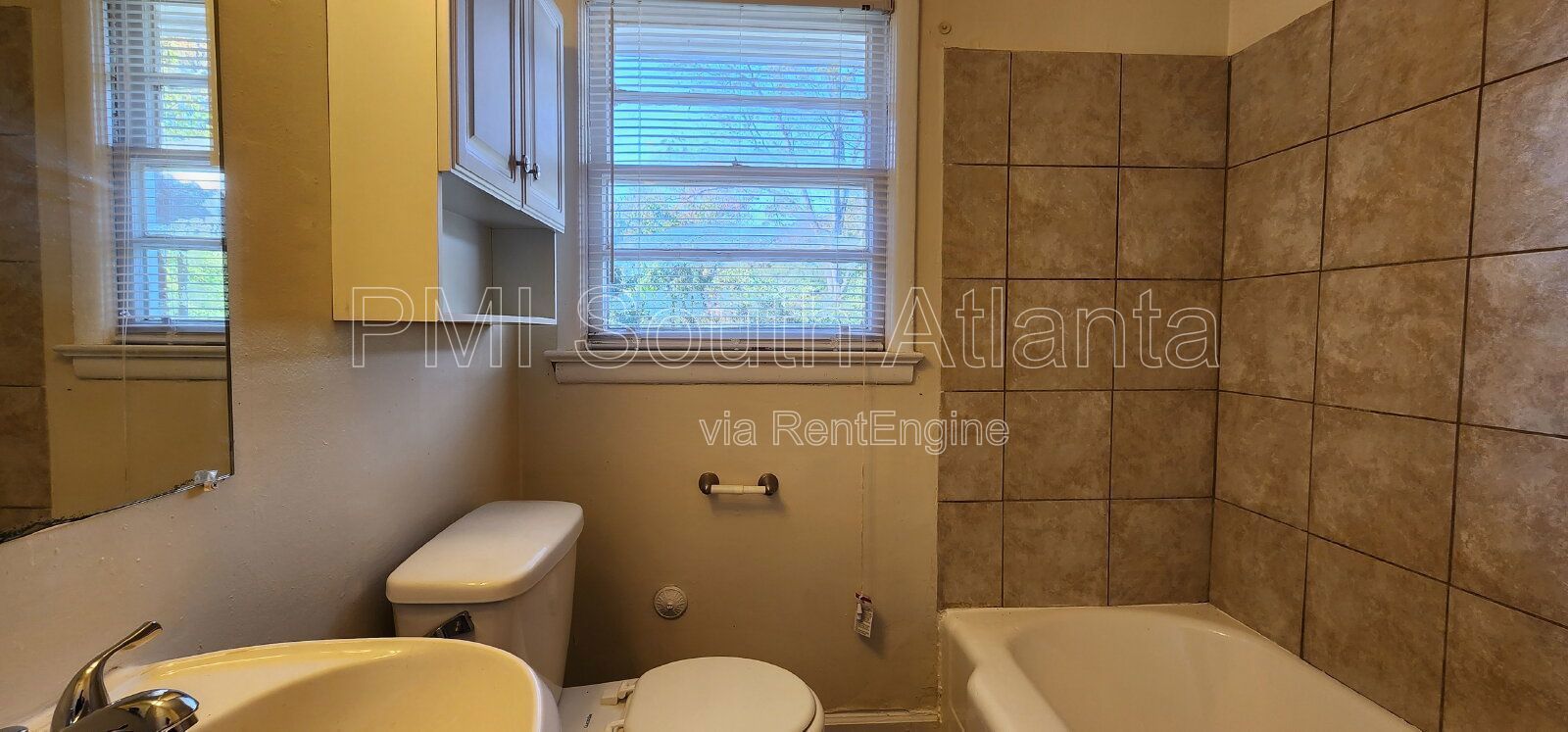 Charming 3-Bed, 1-Bath Ranch with Spacious Deck and Yard property image