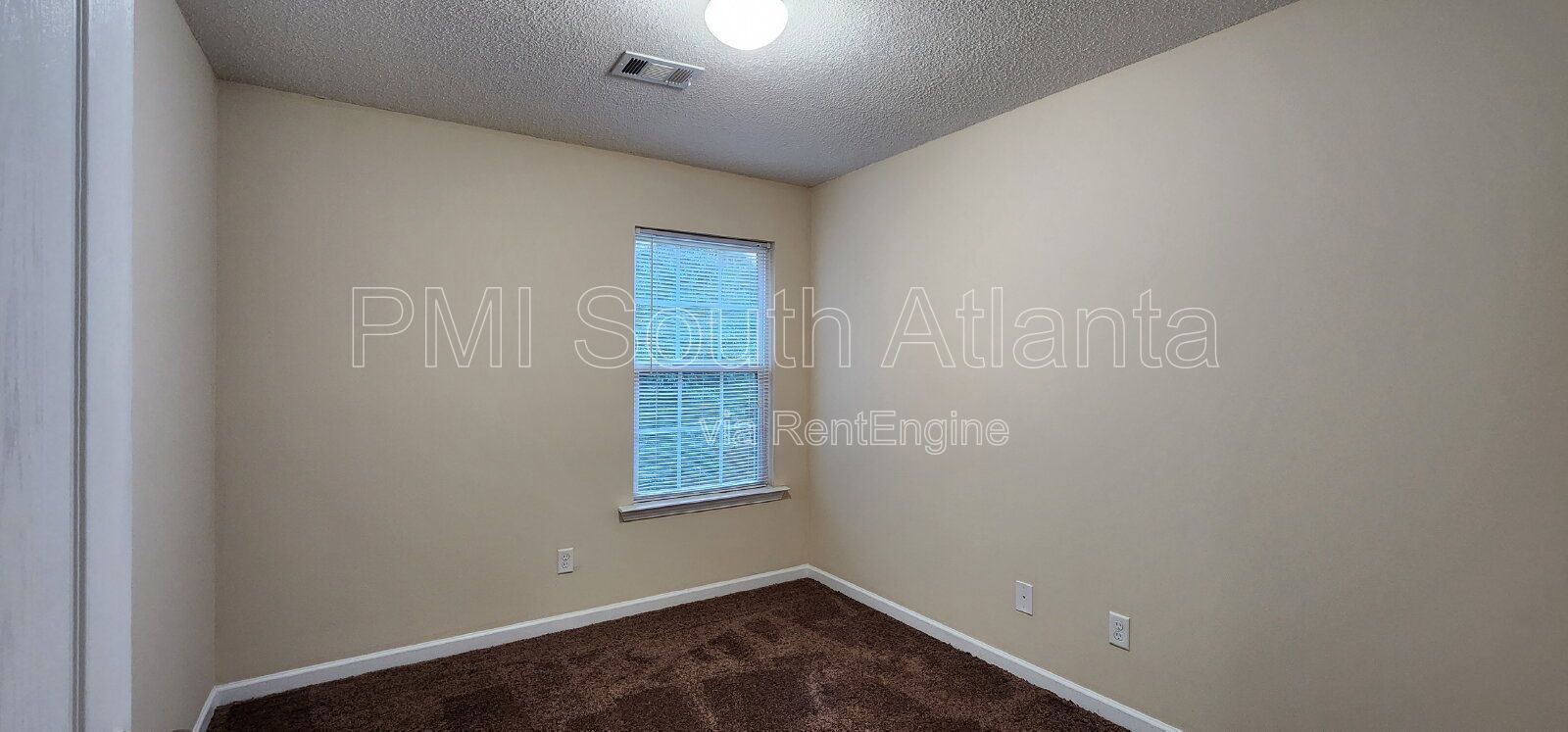 Charming 3 Bed / 2.5 Bath Townhome in Riverdale property image