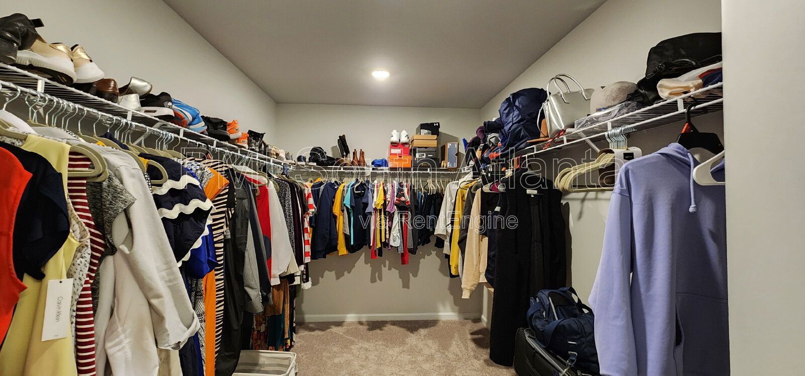 Spacious 5-Bedroom, 4-Bathroom Home with 2 Ensuites! property image