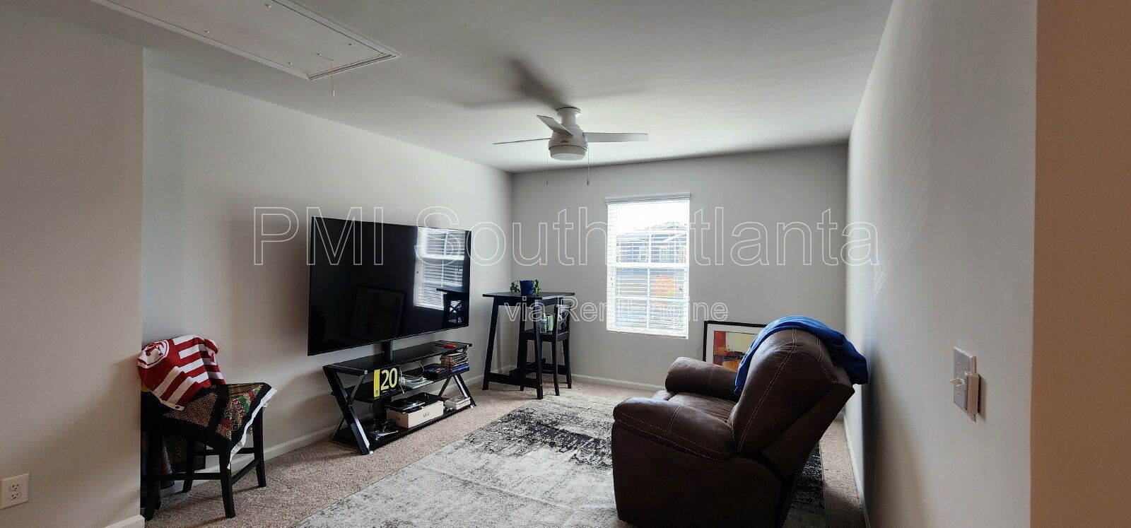 Spacious 5-Bedroom, 4-Bathroom Home with 2 Ensuites! property image