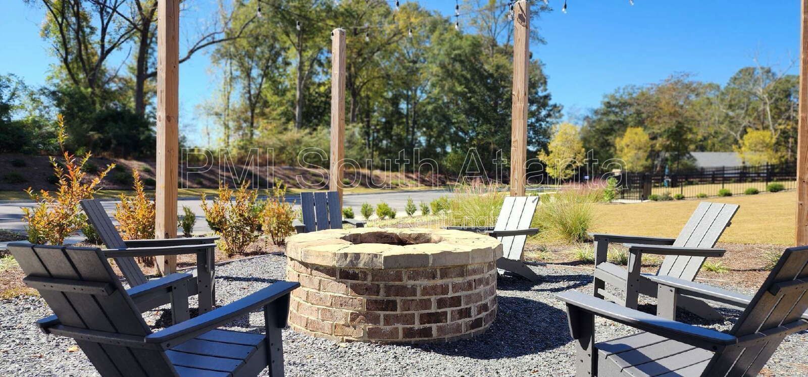 Spacious 5-Bedroom, 4-Bathroom Home with 2 Ensuites! property image