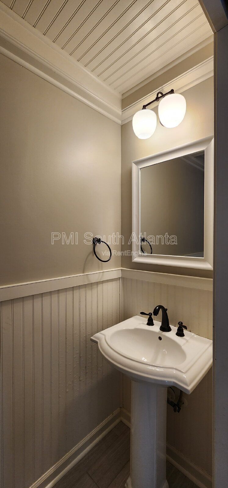 Marietta 4BR/3.5BA with Two Owner Suites – Brand-New Luxe Ensuite | $3,700/mo | Huge Backyard, Pet Friendly, Professionally Managed property image