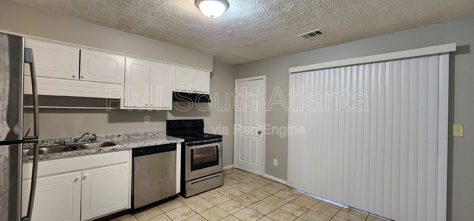 Cozy 3-Bed, 1-Bath Triplex in the city of Fairburn property image
