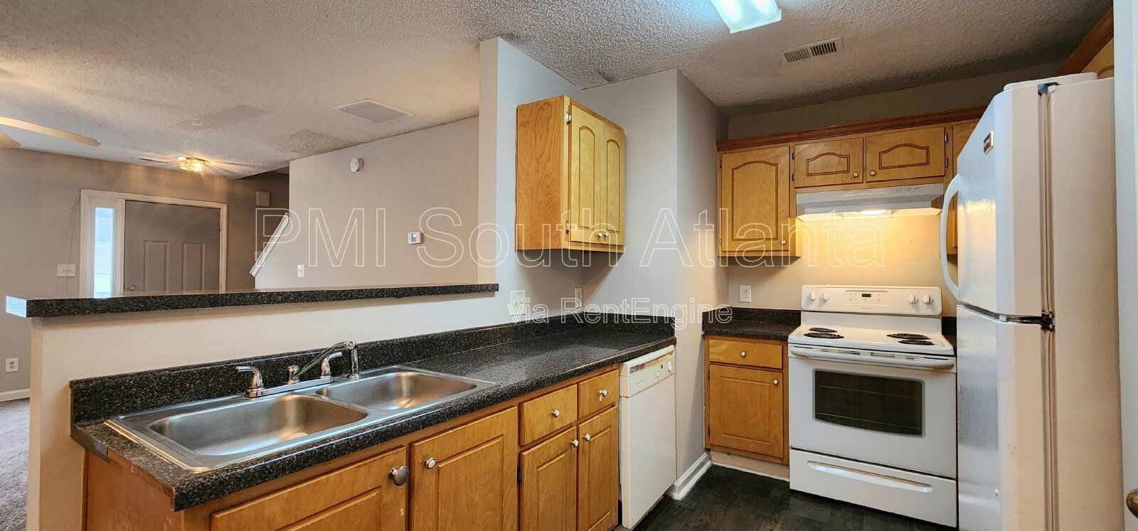 Spacious 2BR / 2.5BA Townhouse in Griffin | $1,300 | Ensuite Baths, Pet Friendly property image
