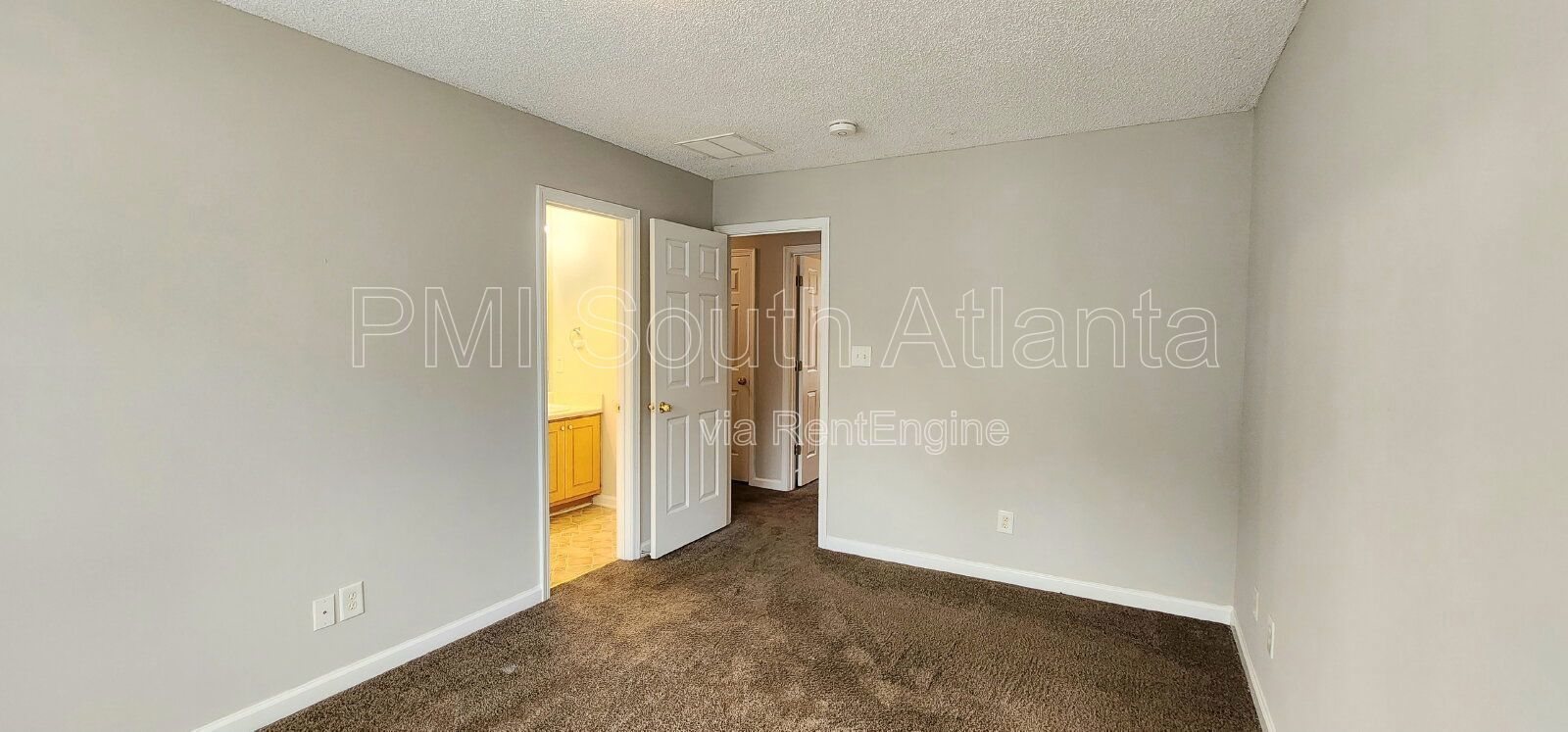 Spacious 2BR / 2.5BA Townhouse in Griffin | $1,300 | Ensuite Baths, Pet Friendly property image