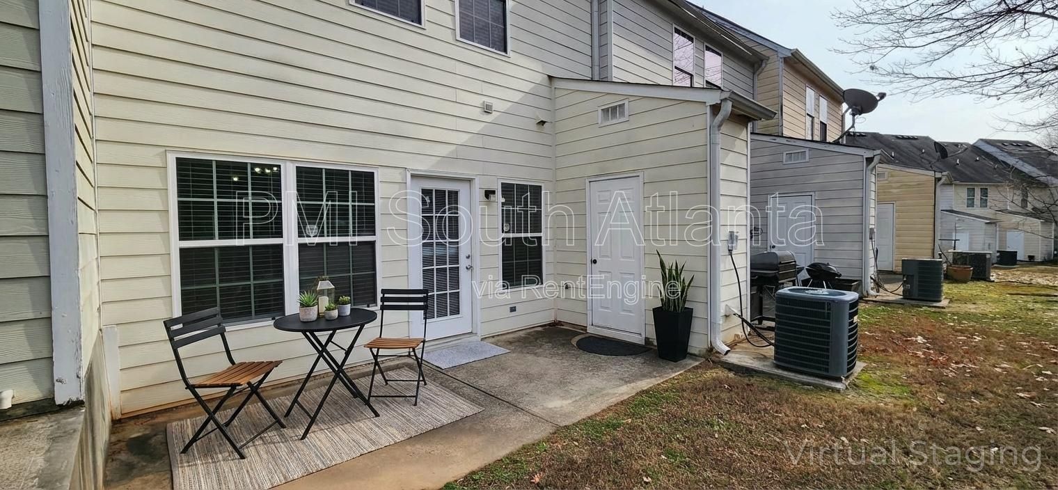 Charming 4-Bedroom, 2.5-Bathroom Townhome in Riverdale property image