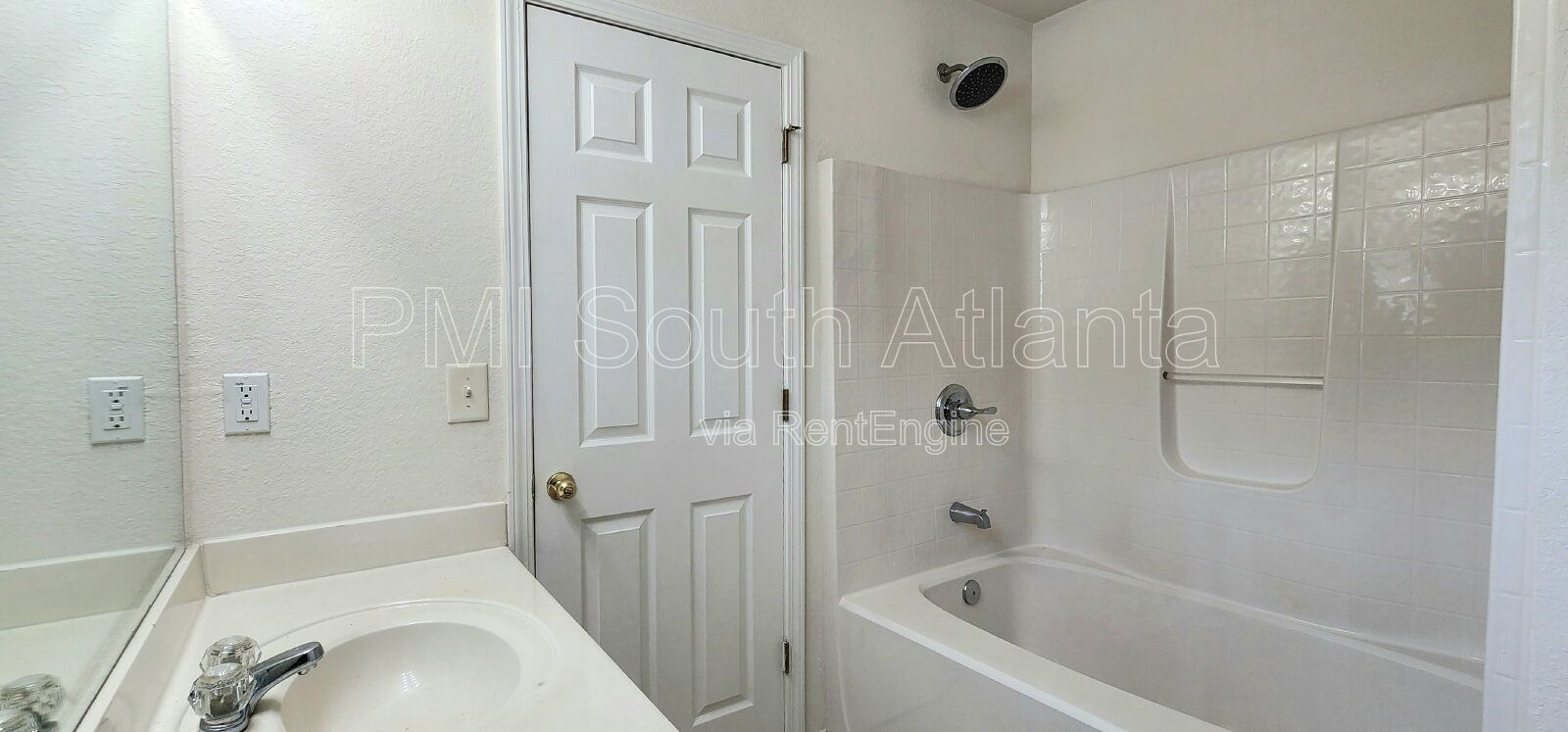 Charming 4-Bedroom, 2.5-Bathroom Townhome in Riverdale property image