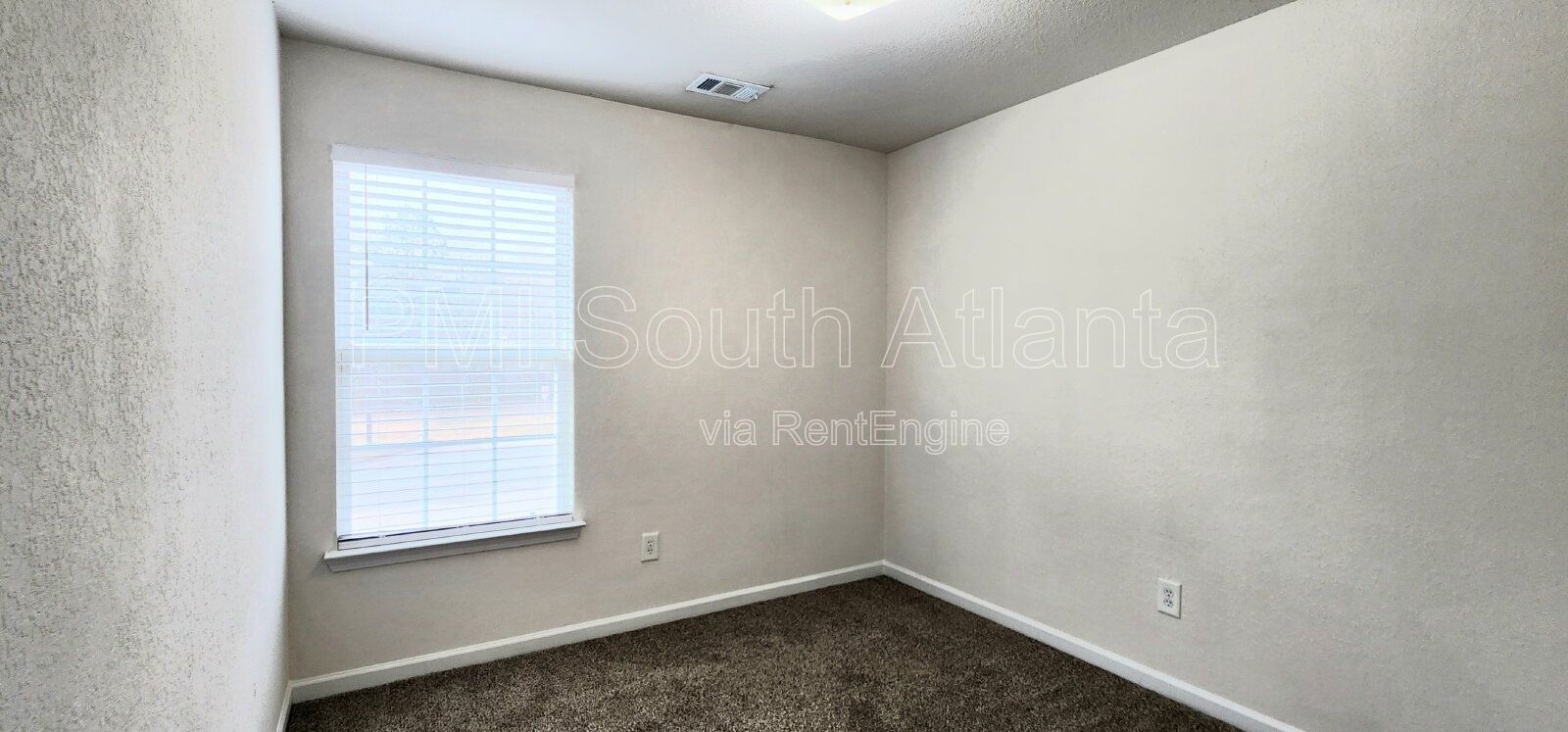 Charming 4-Bedroom, 2.5-Bathroom Townhome in Riverdale property image