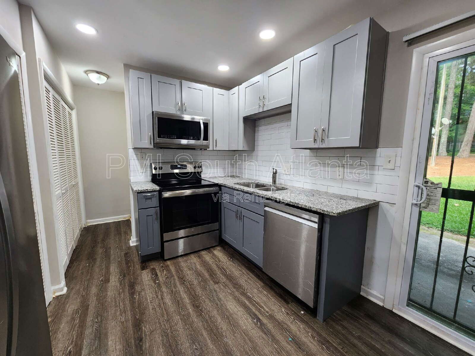 Charming 2-Bed, 1.5-Bath Home in Atlanta! property image