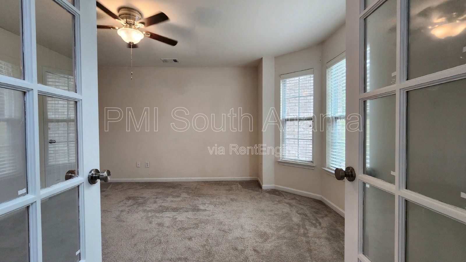 Spacious 5-Bedroom Rental with Modern Upgrades and Prime Location! property image