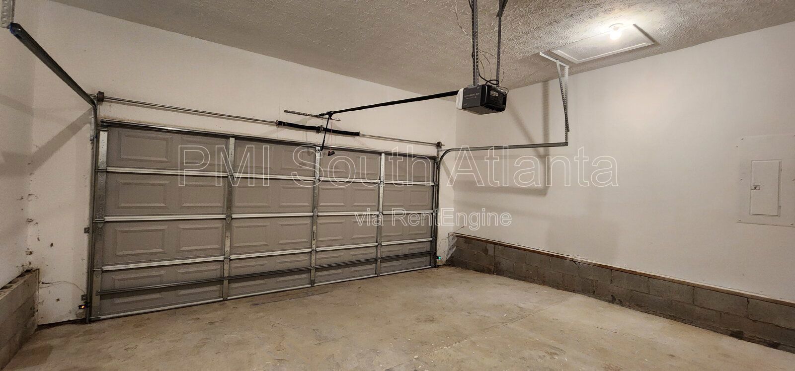 3BR / 2.5BA Two-Story Home with Soaring Living Room, Fireplace, Updated Kitchen with Gas Stove, and Private Backyard Deck – $1,800/Month property image