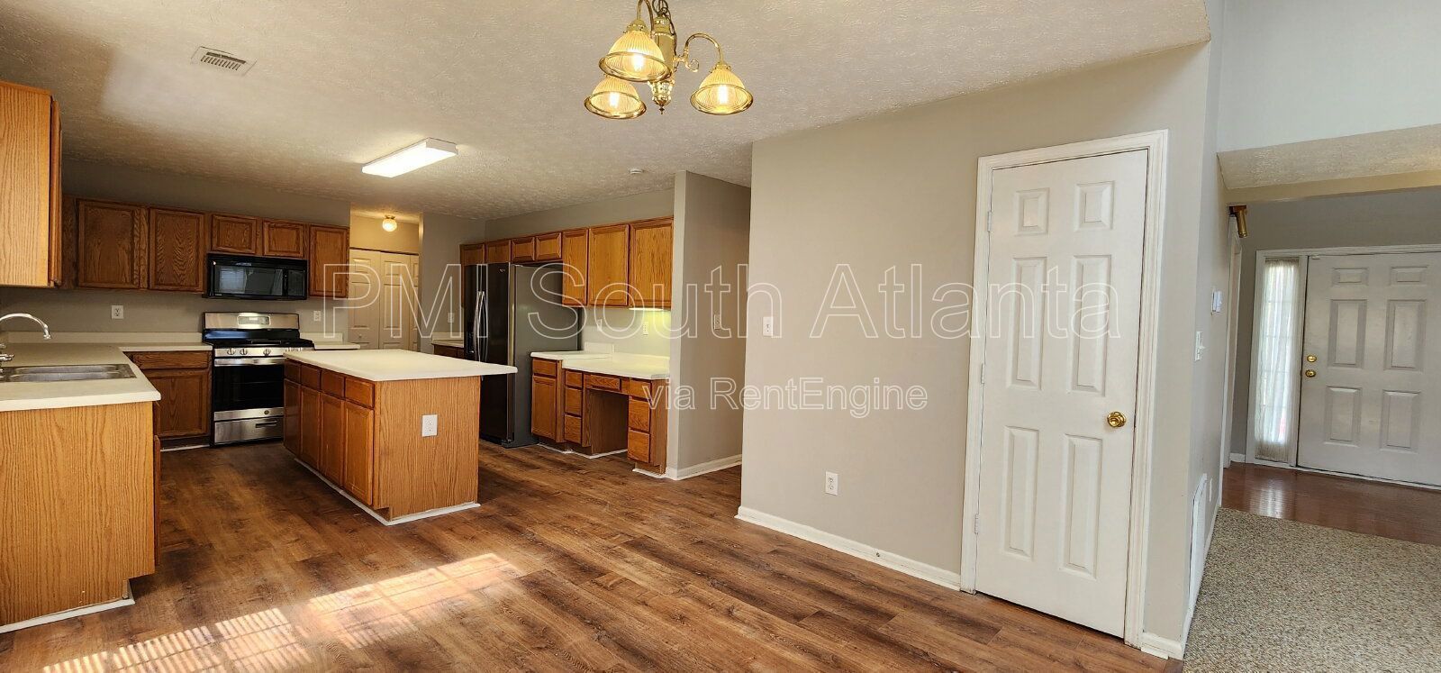 3BR / 2.5BA Two-Story Home with Soaring Living Room, Fireplace, Updated Kitchen with Gas Stove, and Private Backyard Deck – $1,800/Month property image