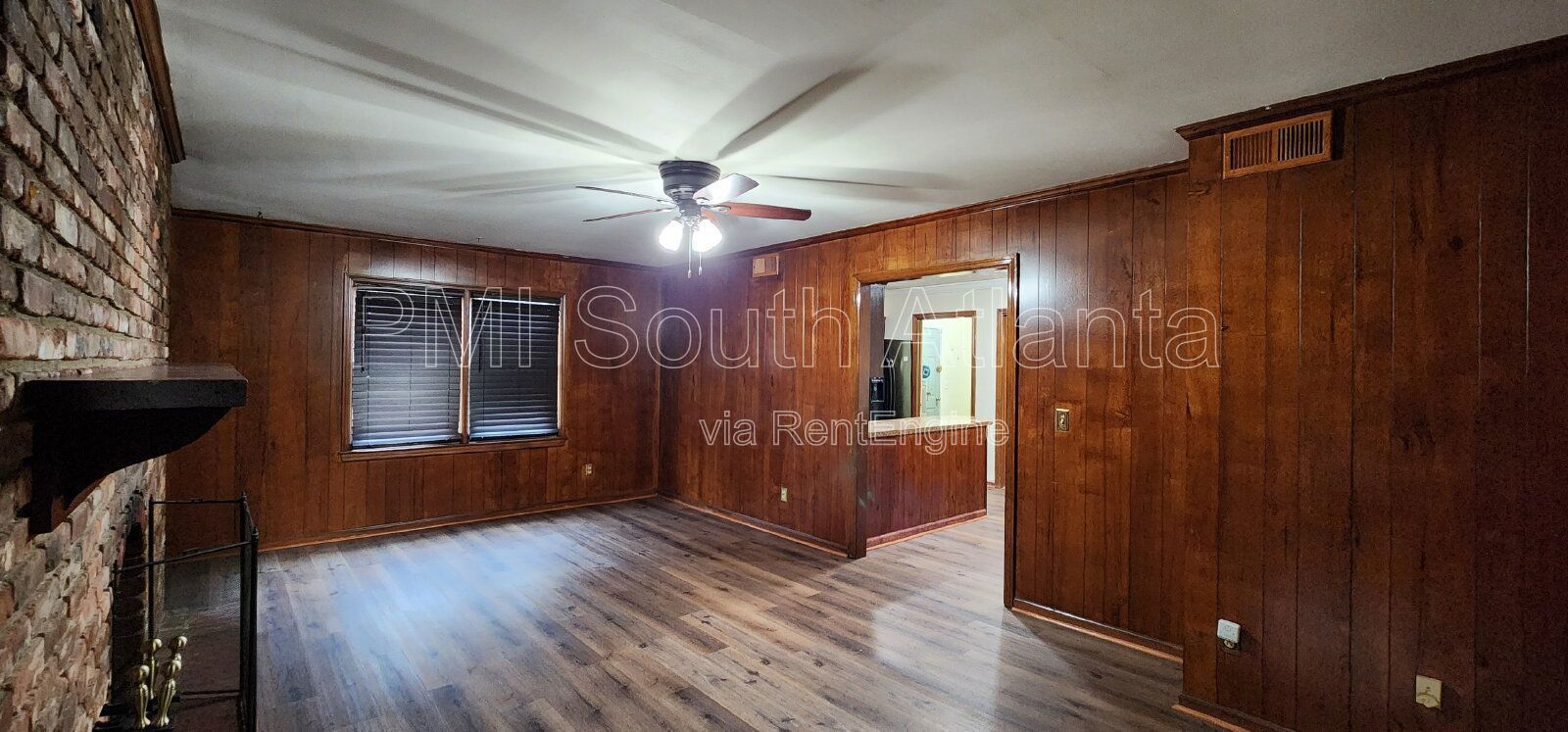 4 Bedrooms | 2 Bathrooms | 2,041 Sq Ft | Pet Friendly property image