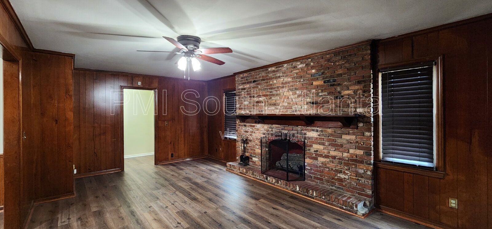 4 Bedrooms | 2 Bathrooms | 2,041 Sq Ft | Pet Friendly property image