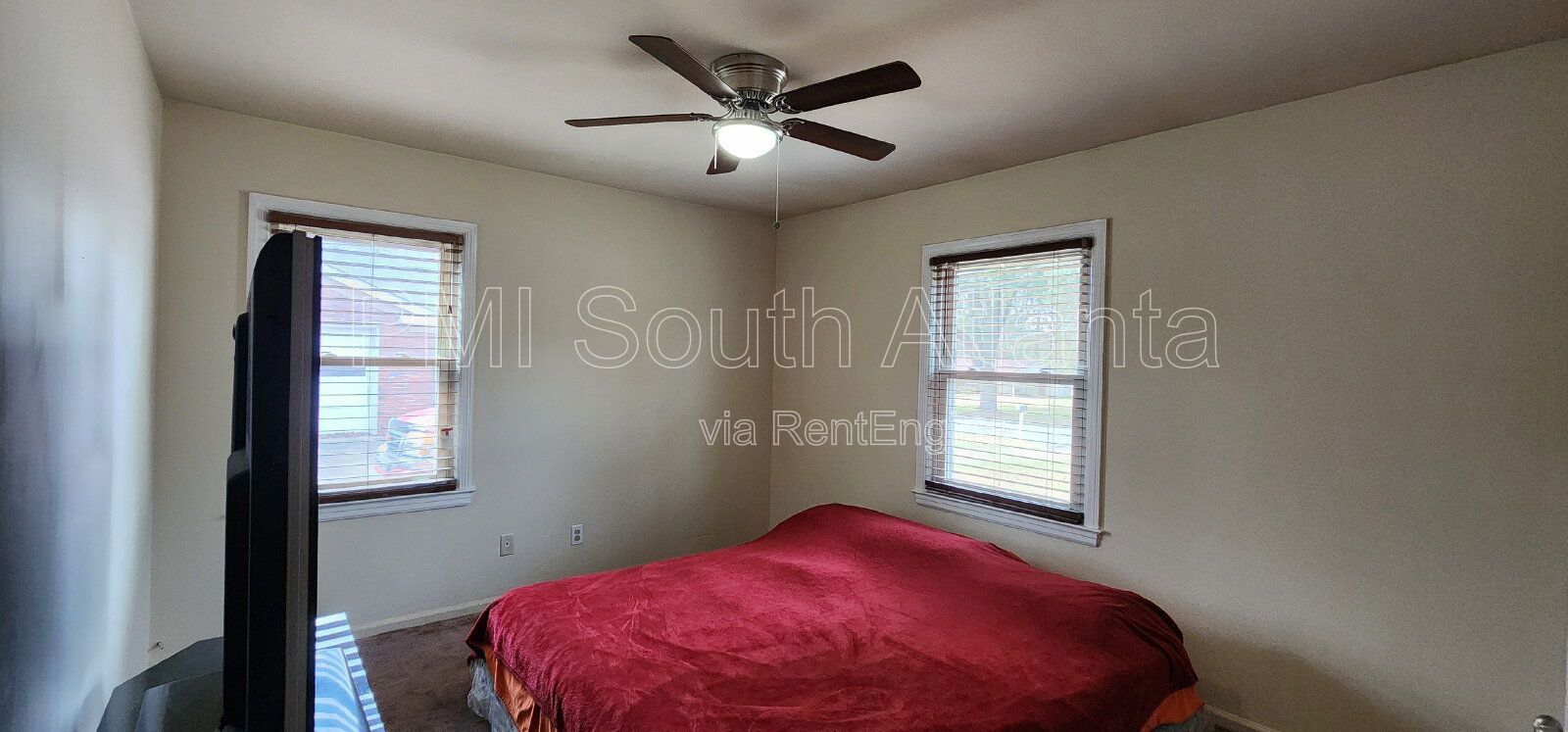 4 Bedrooms | 2 Bathrooms | 2,041 Sq Ft | Pet Friendly property image