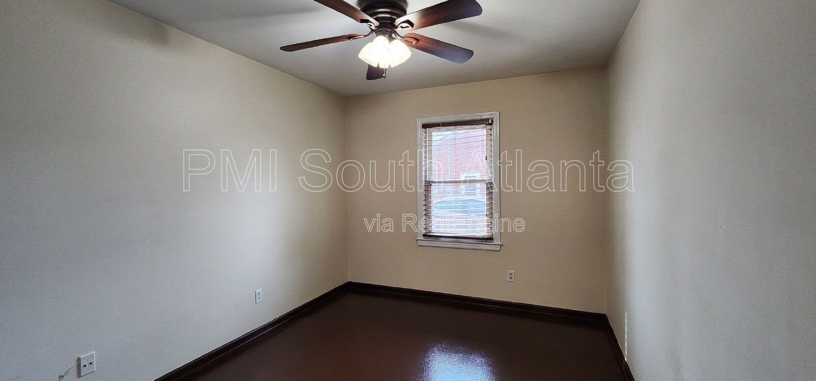 4 Bedrooms | 2 Bathrooms | 2,041 Sq Ft | Pet Friendly property image