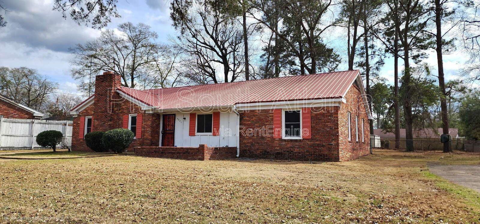 4 Bedrooms | 2 Bathrooms | 2,041 Sq Ft | Pet Friendly property image