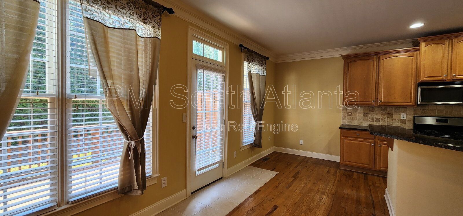 Executive Townhome for Rent in Peachtree City | Walk to Shopping | 3 Bed w/ Private Baths | $2,650 property image