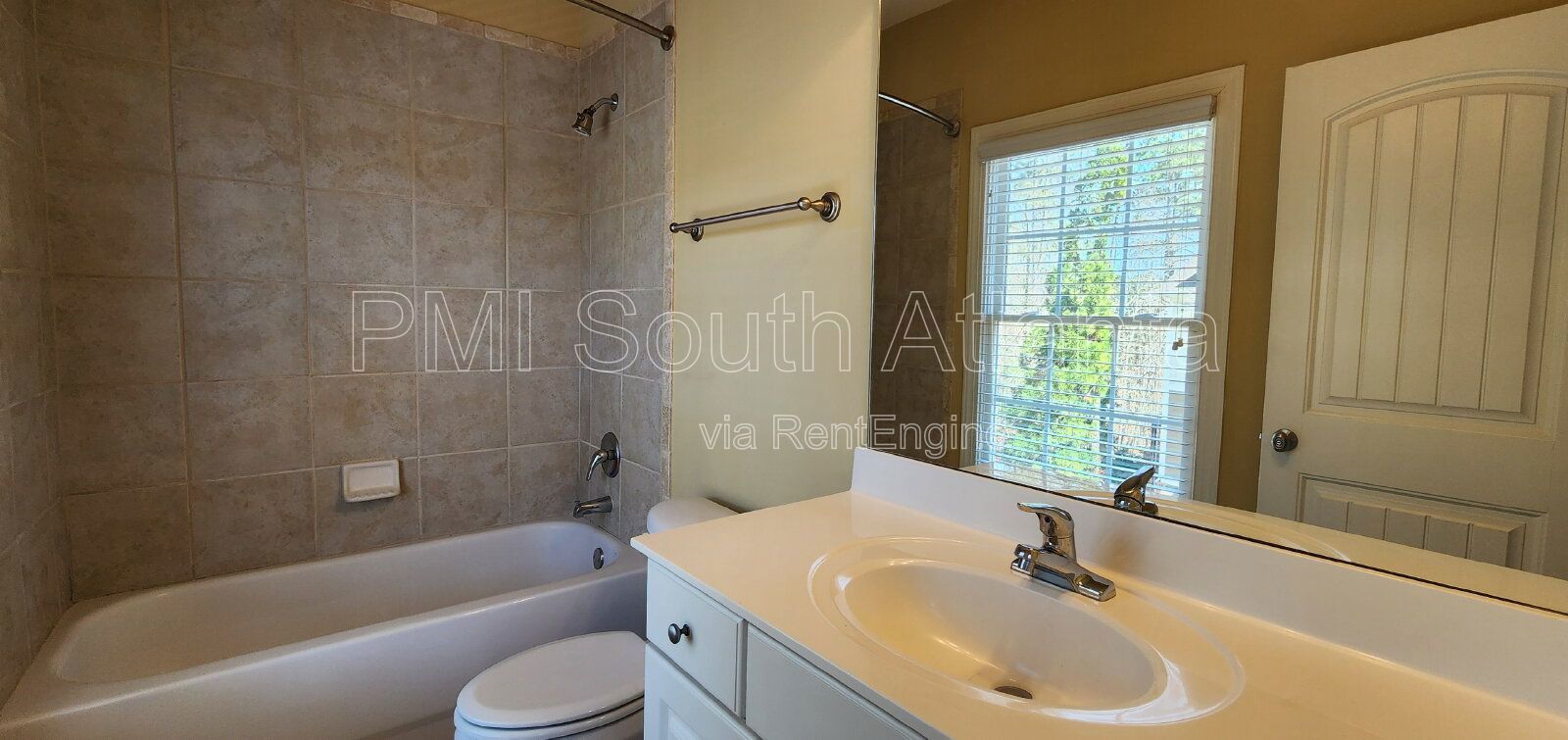 Executive Townhome for Rent in Peachtree City | Walk to Shopping | 3 Bed w/ Private Baths | $2,650 property image