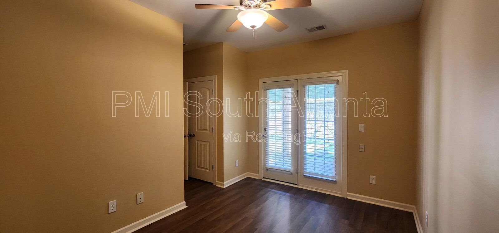 Executive Townhome for Rent in Peachtree City | Walk to Shopping | 3 Bed w/ Private Baths | $2,650 property image