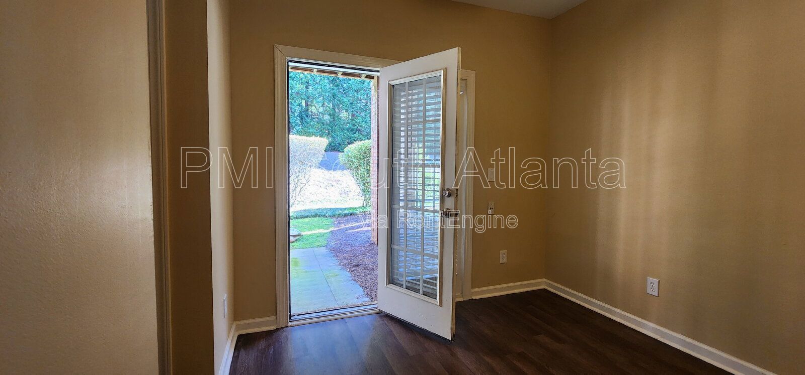 Executive Townhome for Rent in Peachtree City | Walk to Shopping | 3 Bed w/ Private Baths | $2,650 property image