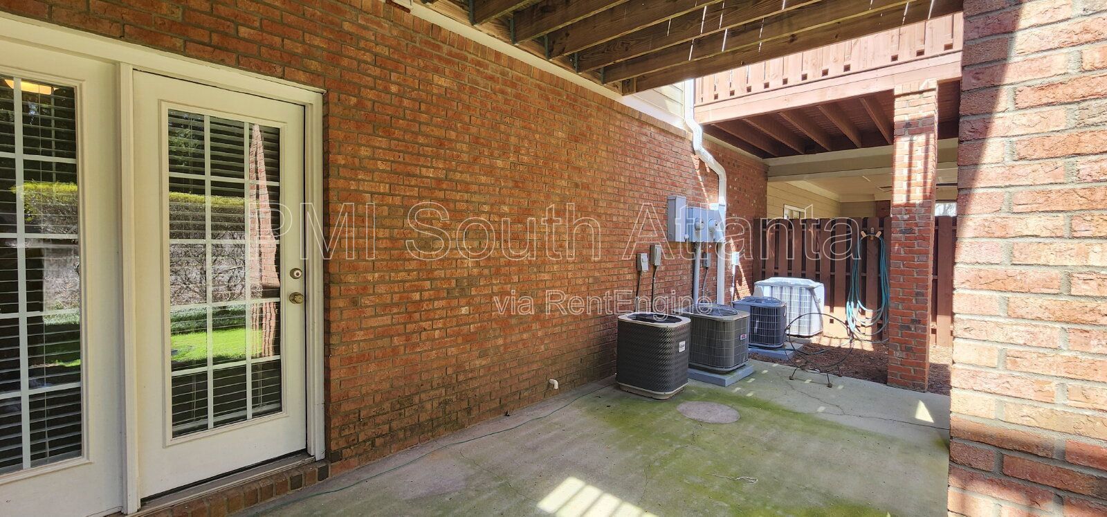Executive Townhome for Rent in Peachtree City | Walk to Shopping | 3 Bed w/ Private Baths | $2,650 property image