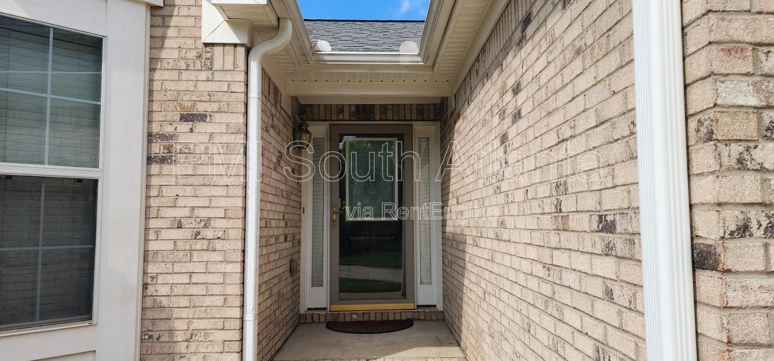 $3,000 | Furnished 5BR Home for Rent in Conley | Flexible Lease Terms | Finished Basement | 2,656 Sq Ft property image