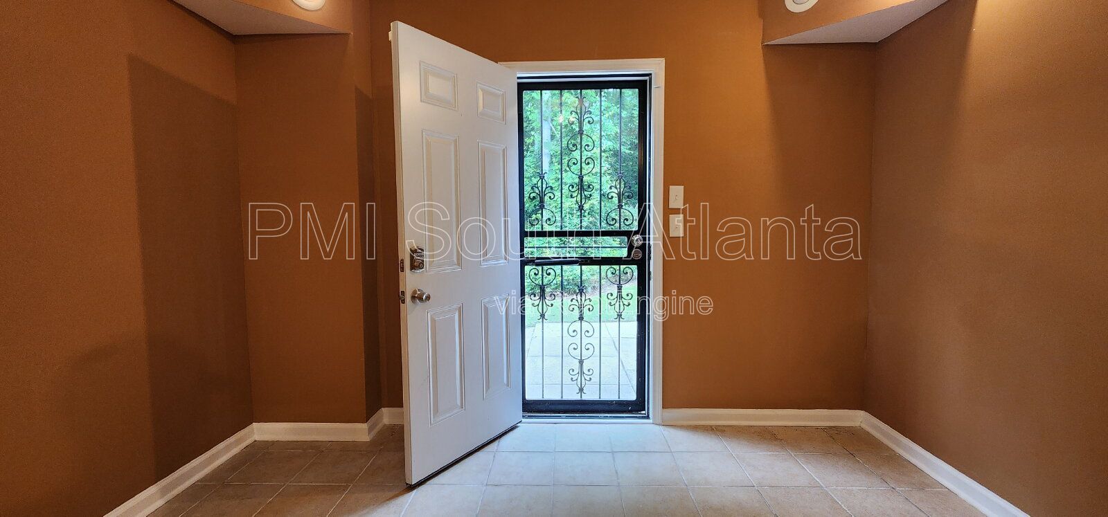 $3,000 | Furnished 5BR Home for Rent in Conley | Flexible Lease Terms | Finished Basement | 2,656 Sq Ft property image
