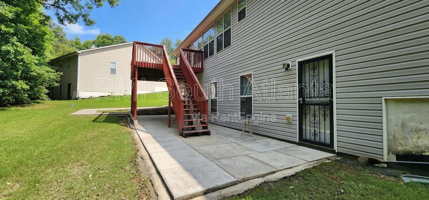 $3,000 | Furnished 5BR Home for Rent in Conley | Flexible Lease Terms | Finished Basement | 2,656 Sq Ft property image