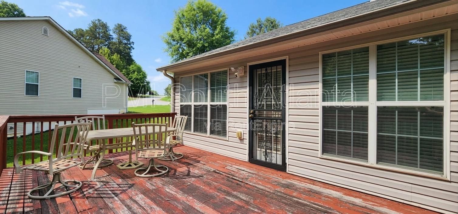$3,000 | Furnished 5BR Home for Rent in Conley | Flexible Lease Terms | Finished Basement | 2,656 Sq Ft property image