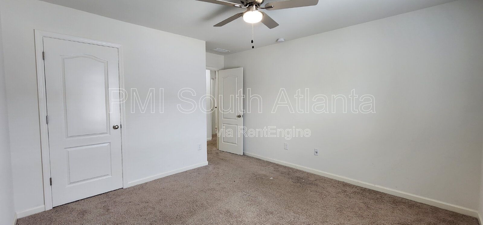 Luxury 3 Bedroom Townhome for Rent in Fairburn, GA | Pool & Tennis Community | Washer & Dryer Included | $2,350/Month property image