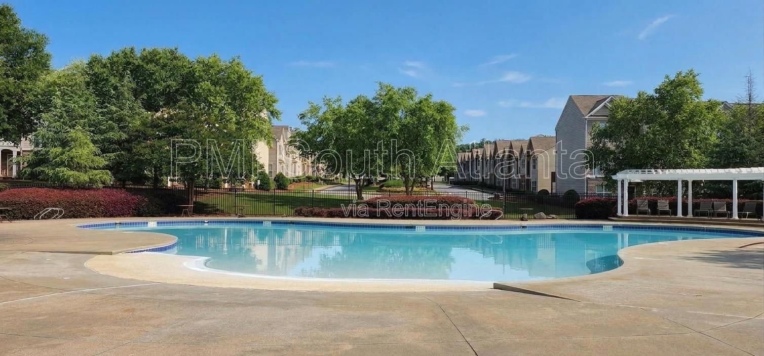Luxury 3 Bedroom Townhome for Rent in Fairburn, GA | Pool & Tennis Community | Washer & Dryer Included | $2,350/Month property image