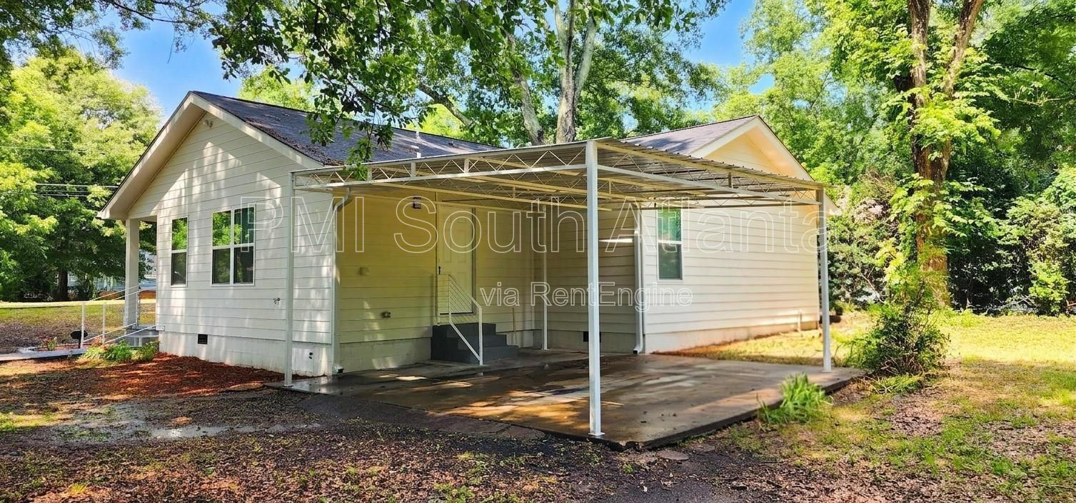 NEW CONSTRUCTION 4 Bedroom Modern Ranch Home for Rent in Vibrant Historic Downtown Jonesboro! | Pet Friendly | Available Now! property image