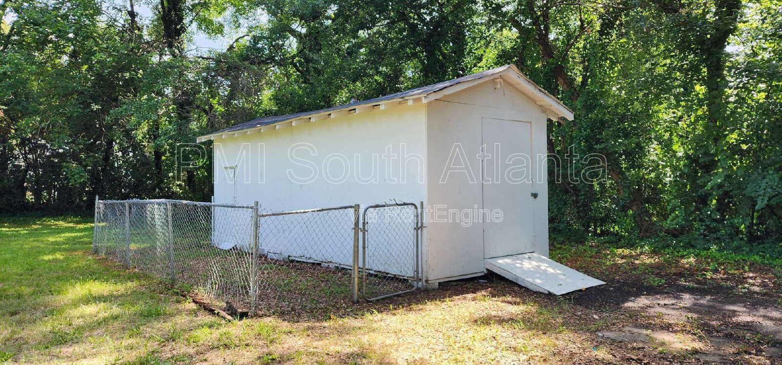 NEW CONSTRUCTION 4 Bedroom Modern Ranch Home for Rent in Vibrant Historic Downtown Jonesboro! | Pet Friendly | Available Now! property image