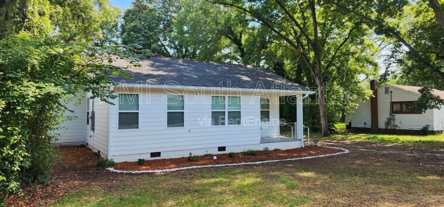 NEW CONSTRUCTION 4 Bedroom Modern Ranch Home for Rent in Vibrant Historic Downtown Jonesboro! | Pet Friendly | Available Now! property image