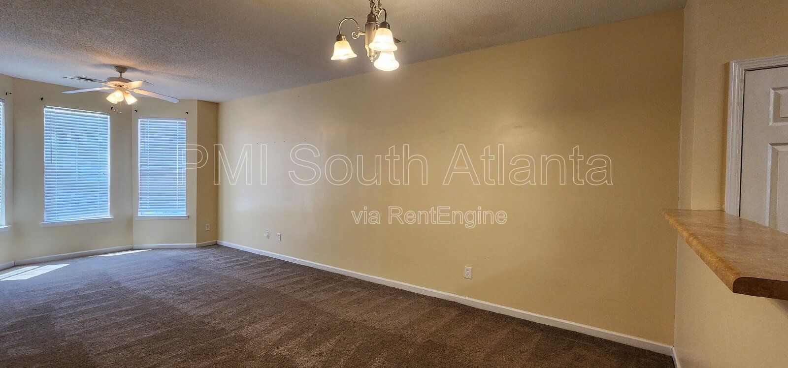 Spacious 3BR/2.5BA Townhome with Lawn Care Included | Pets Welcome | 7298 Wagon Wheel Ct, Jonesboro, GA property image
