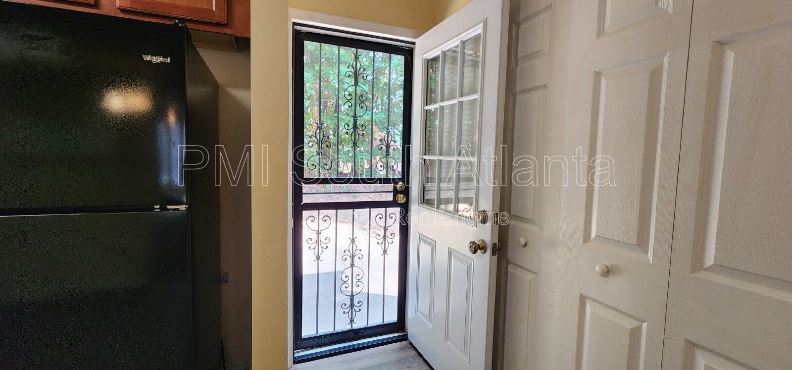 Spacious 3BR/2.5BA Townhome with Lawn Care Included | Pets Welcome | 7298 Wagon Wheel Ct, Jonesboro, GA property image