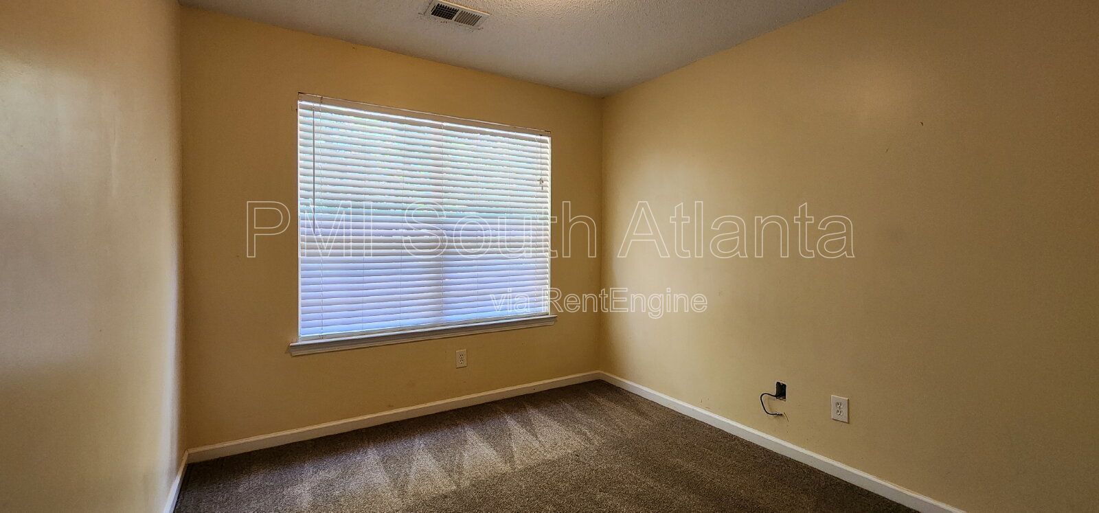Spacious 3BR/2.5BA Townhome with Lawn Care Included | Pets Welcome | 7298 Wagon Wheel Ct, Jonesboro, GA property image