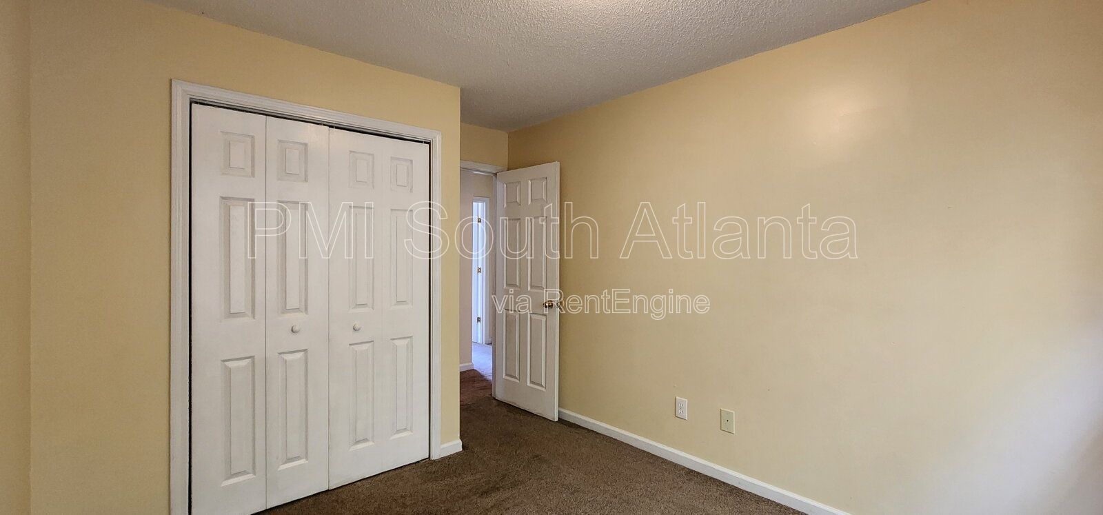 Spacious 3BR/2.5BA Townhome with Lawn Care Included | Pets Welcome | 7298 Wagon Wheel Ct, Jonesboro, GA property image